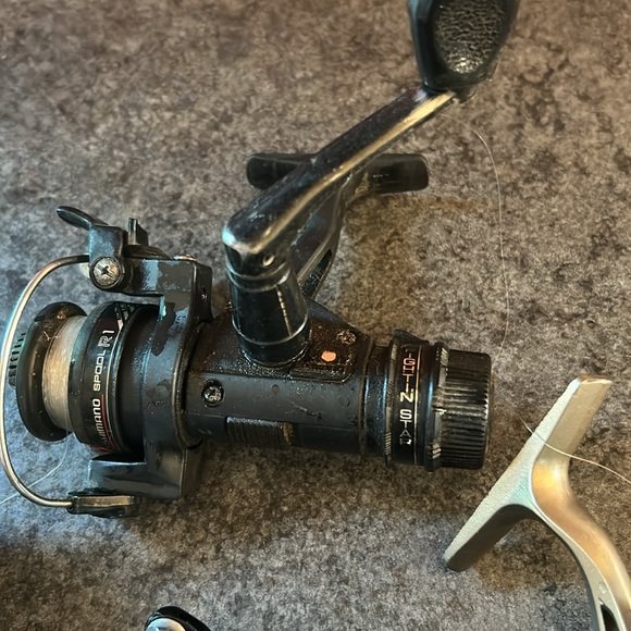Sold as an entire set -Assorted fishing reels -for freshwater fishing. All work - Picture 6 of 6